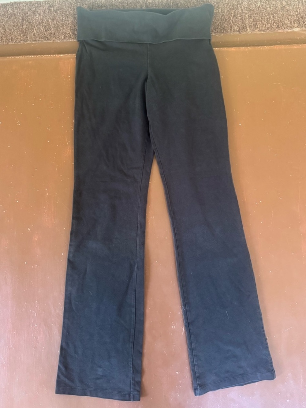 Victoria's Secret Pink Yoga Black Flared Yoga Pants y2K - women’s large - Picture 2 of 7
